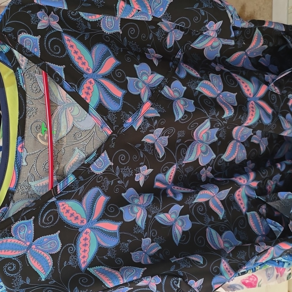 Nursing scrub top